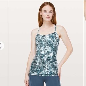 EUC Lululemon Power Y tank